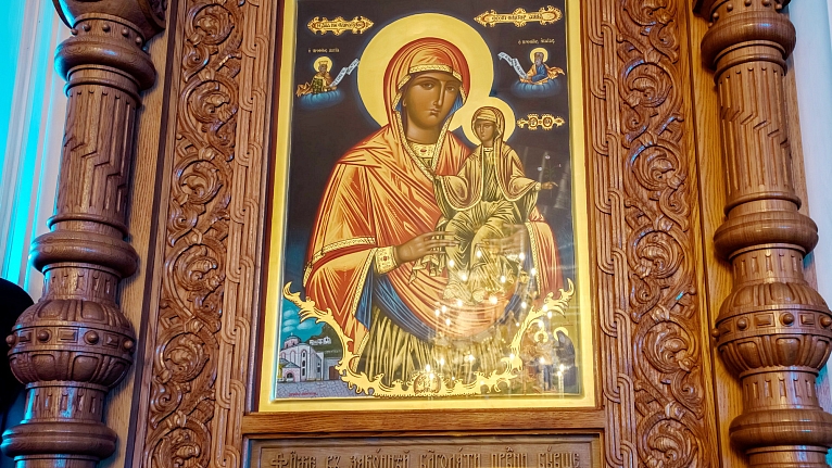 Валаам встретил икону святой Анны