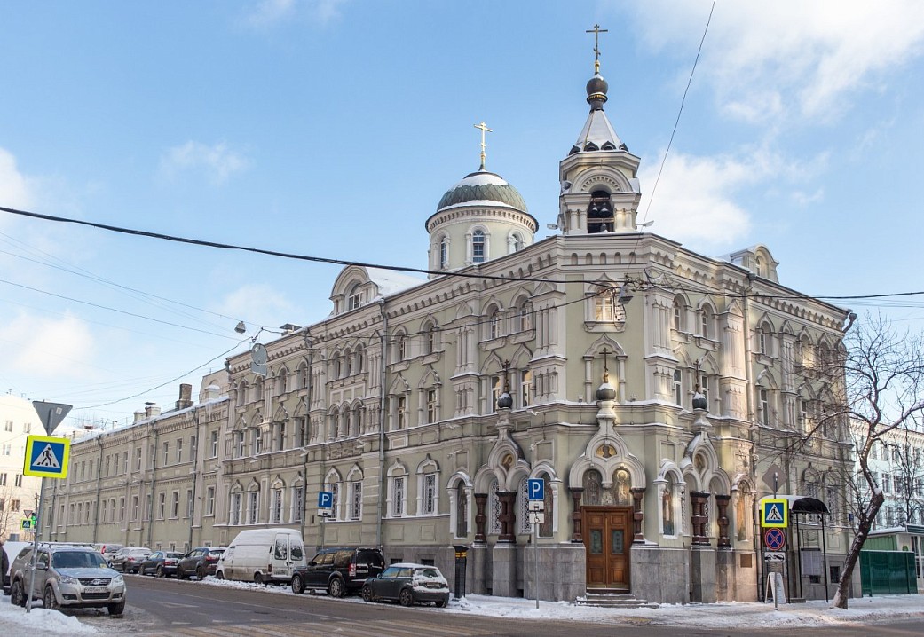 Вид на здание Валаамского подворья в Москве