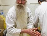«Есть ли какие-то секреты валаамской выпечки?», – спрашиваю у помощника кондитера, трудника Виктора. «Нужно находиться в правильном духовном устроении, – ответил он, – тогда и выпечка будет получаться. 