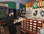 Старая монастырская библиотека