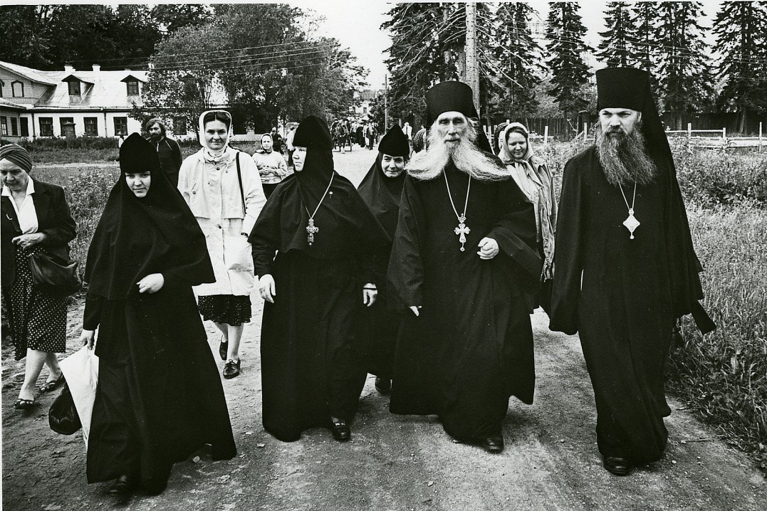 Архимандрит Кирилл (Павлов). По дороге на Игуменское кладбище.