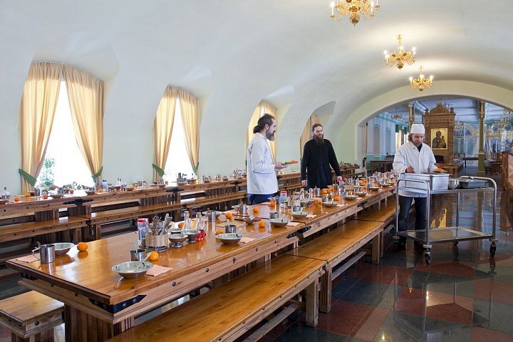 В трапезной