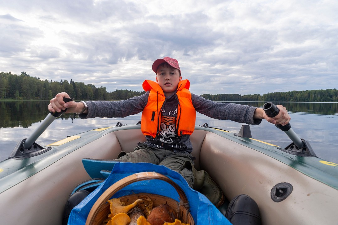Коля в лодке. 5 сентября 2020 г.