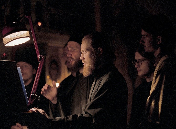 Клирос. 1999 г.