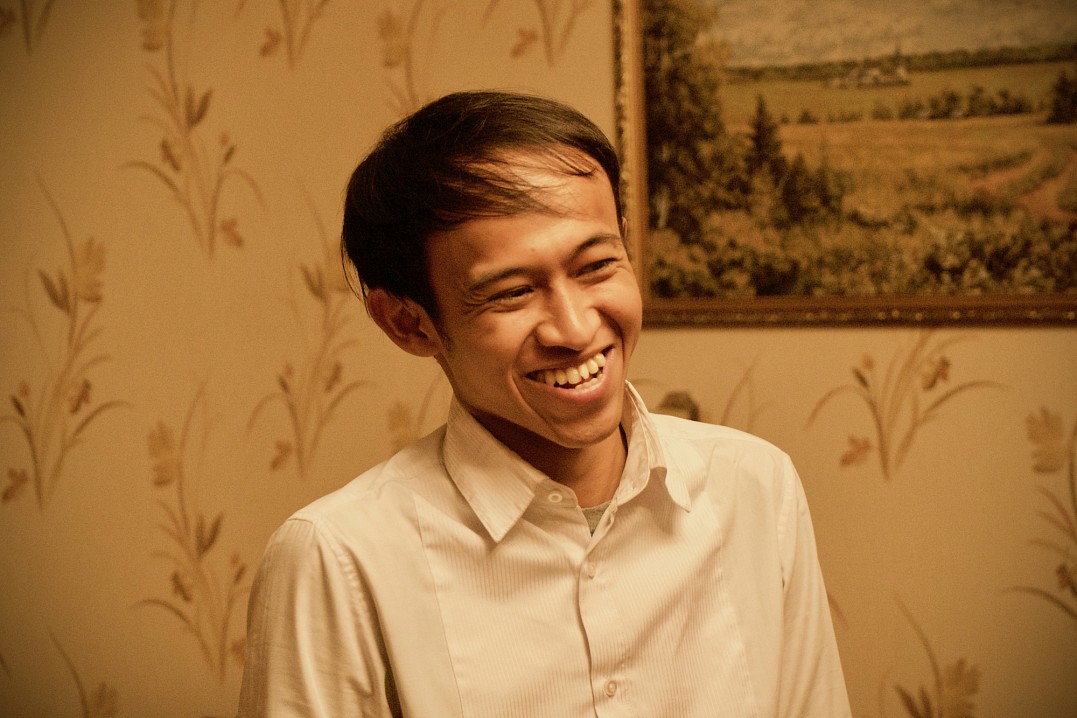 Алексий приехал из Индонезии, как и Филипп полтора года назад.