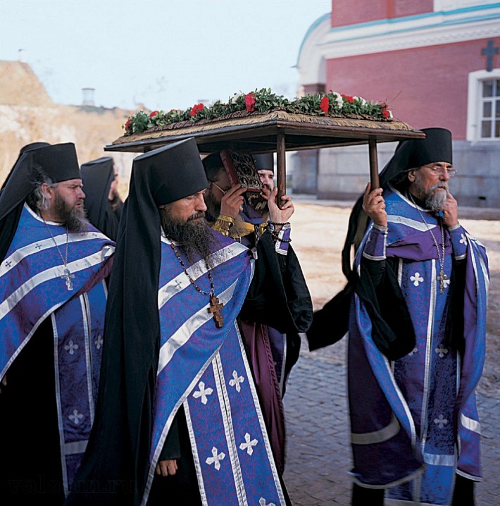 Вынос Плащаницы. 2002 г.