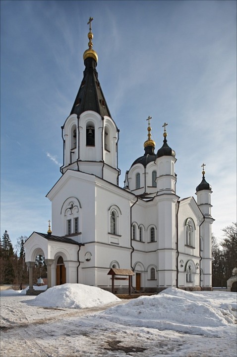 Храм Всехсвятского скита