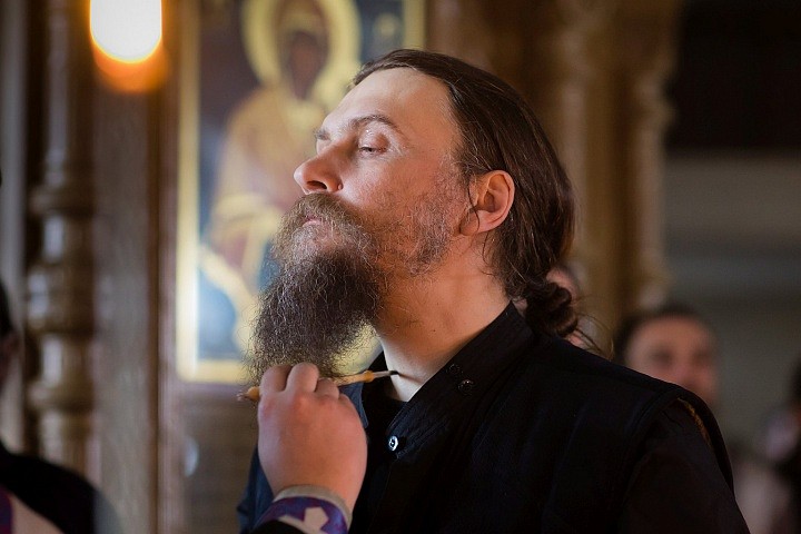 Иногда приходится слышать и о том, что в Таинстве Елеосвящения человеку прощаются забытые грехи; однако следует иметь в виду, что это скорее народное представление о смысле Таинства, а не учение, коренящееся в литургической науке. 