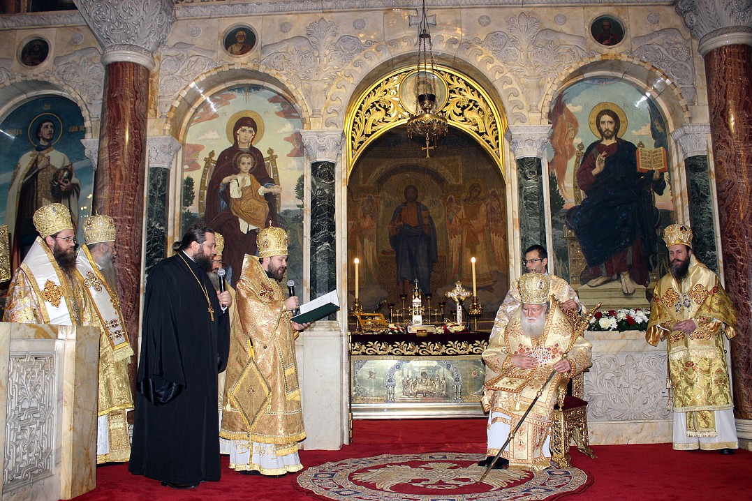 Митрополит Волоколамский Иларион также обратился с приветственным словом.