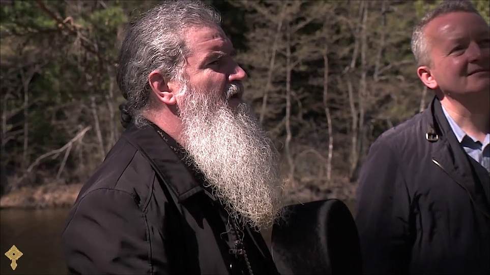 Вручение медали игумену Мефодию