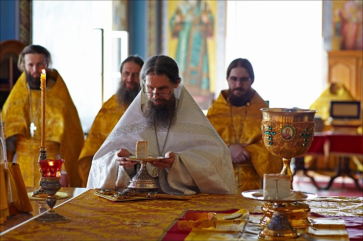 Первая Литургия