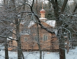 Возрожденный храм Коневского скита. 2004 г.