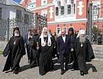 Патриарх Московский и всея Руси Кирилл и президент РФ Владимир Путин во время посещения Спасо-Преображенского Валаамского монастыря. Фото: Алексей Дружинин/пресс-служба президента РФ/ТАСС
