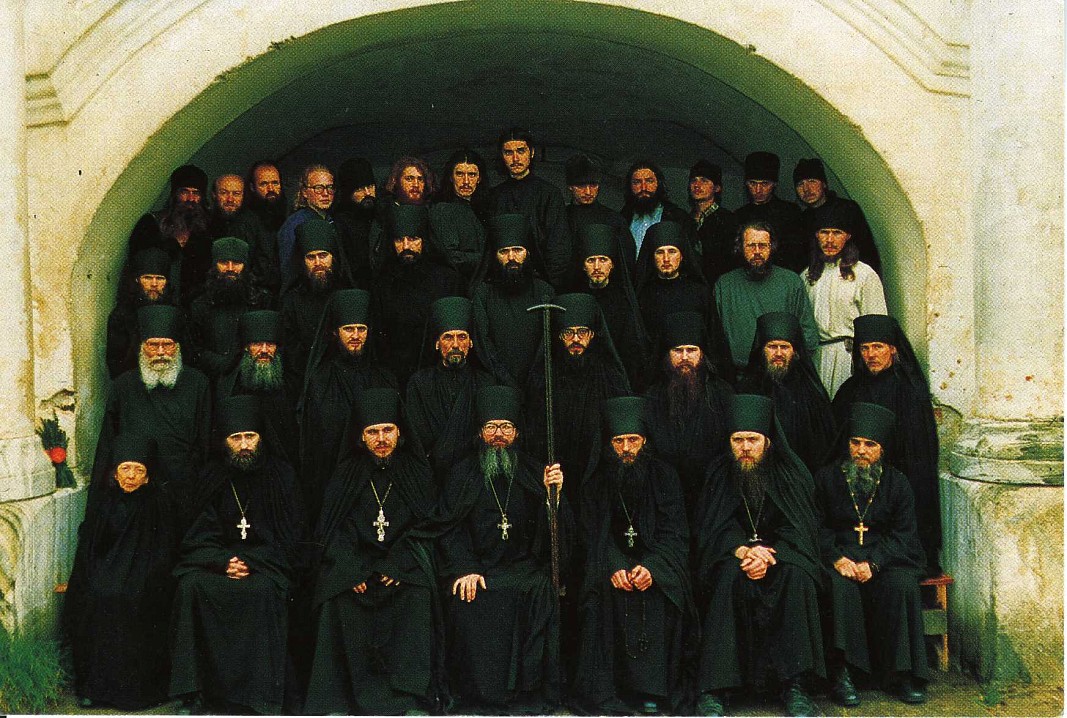 Братия Валаамского монастыря. Фото Сергея Компанийченко. 1993 год