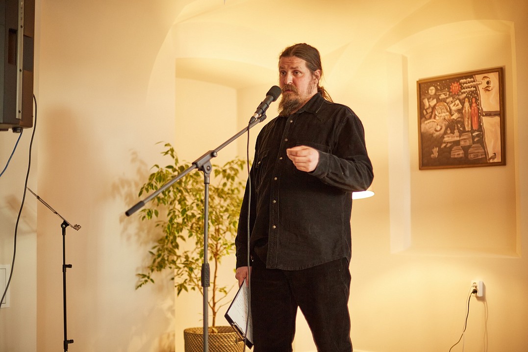 Лев, валаамский экскурсовод