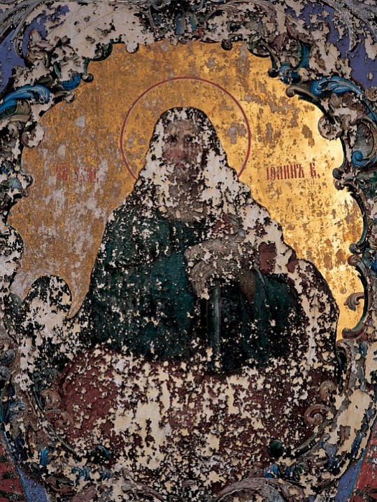 Иоанн Богослов. Фрагмент росписи Спасо-Преображенского собора до реставрации. 2002 г.