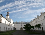 Монастырский двор