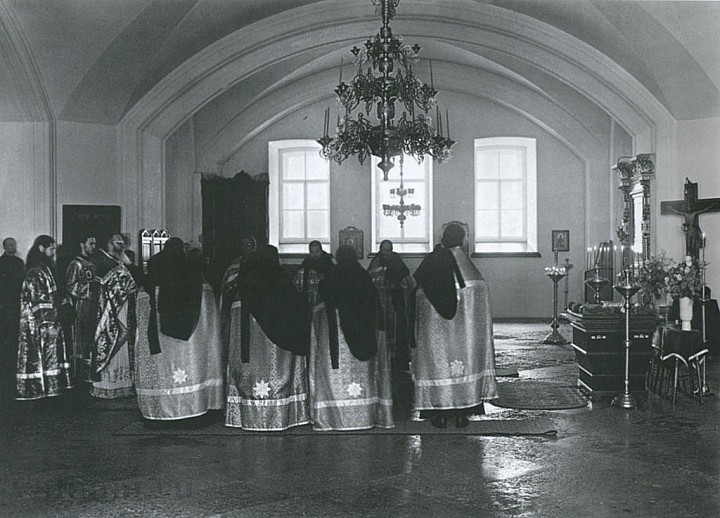 Страстной Пяток (2003г.)